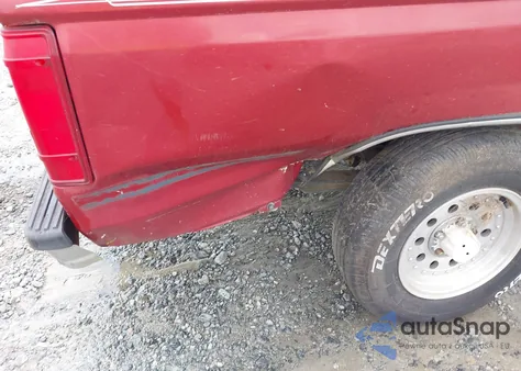 1992 Ford Ranger Super Cab z USA, uszkodzony, nr VIN 1FTCR14UXNTA70844